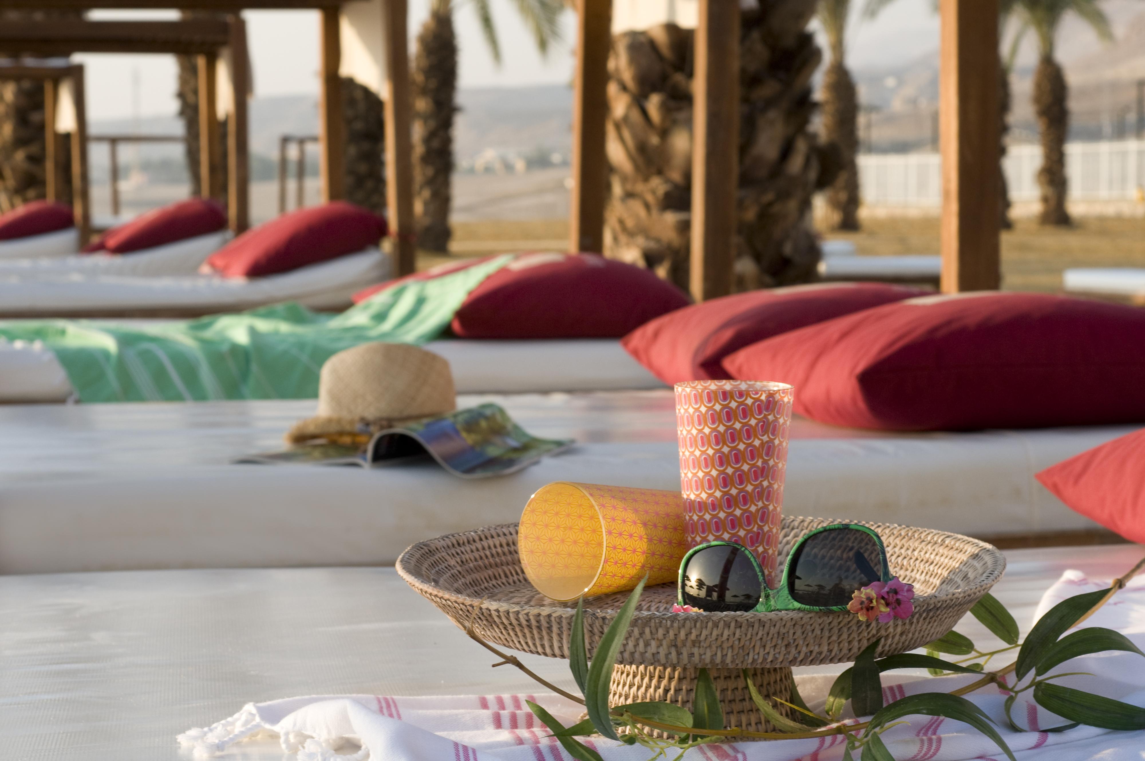 Leonardo Club Hotel Dead Sea Neve Zohar Exterior photo Beach at the resort