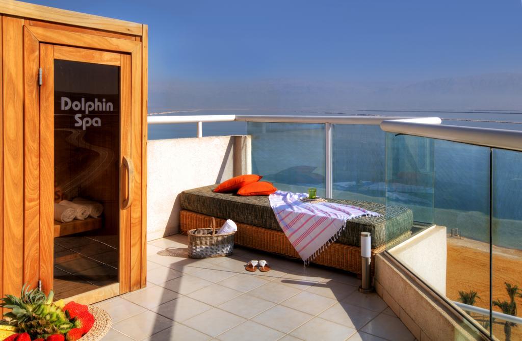Leonardo Club Hotel Dead Sea Neve Zohar Exterior photo The Dolphin Spa